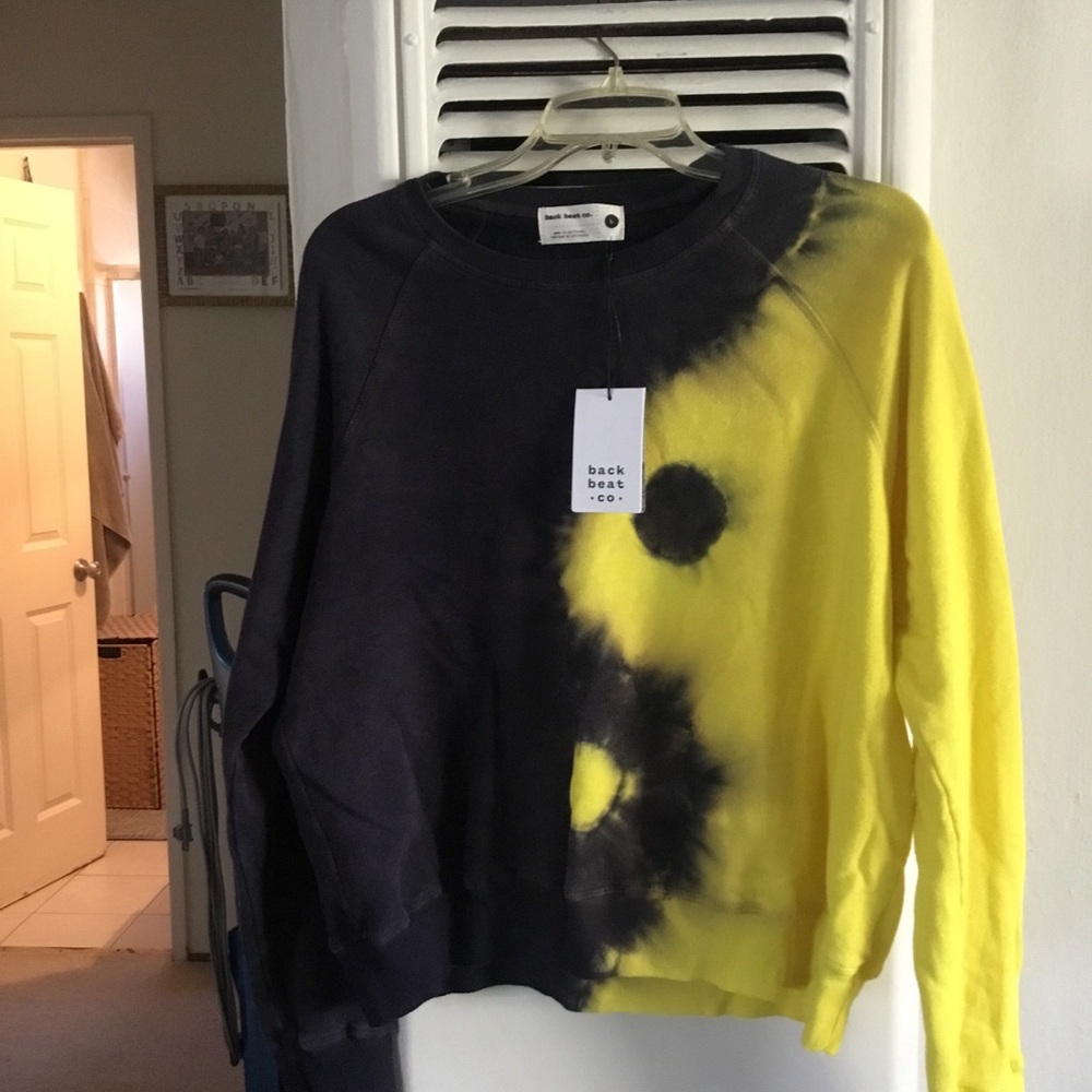 Back Beat Co. Black and Yellow Tie-Dye Crew Neck Sweater